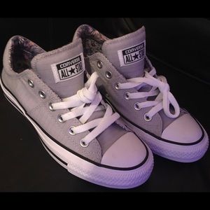 NWT New In box Converse All Star Size 7.5 women’s